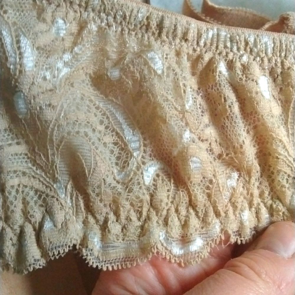 NWT Motherhood Nursing Bra 36E - Picture 6 of 8